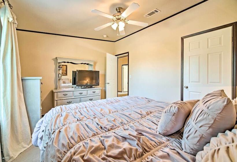 Calm Retreat W/ Ponds ~ 12 Mi To Somerville Lake