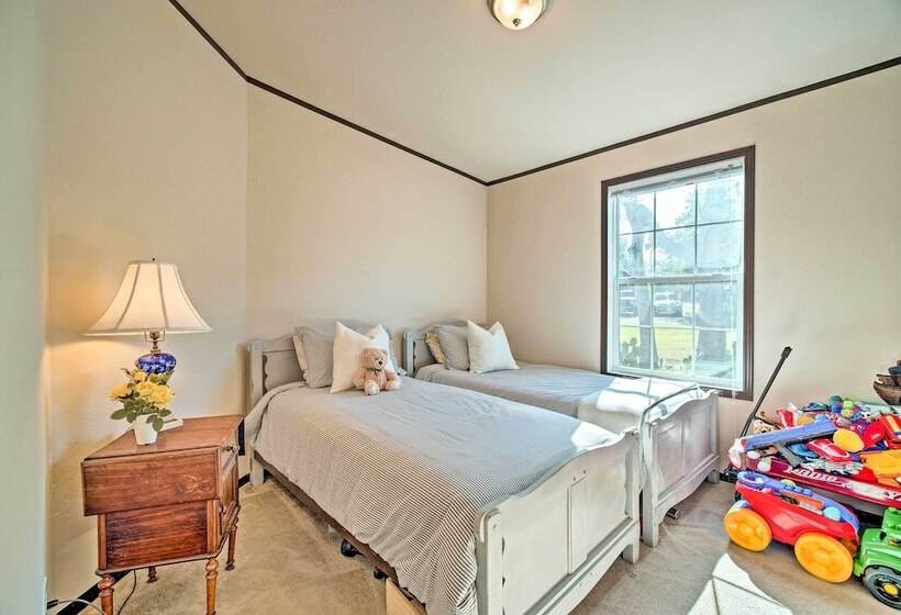 Calm Retreat W/ Ponds ~ 12 Mi To Somerville Lake