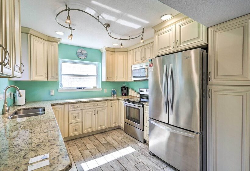 Cape Canaveral Cottage W/ Pool   Walk To Beach!