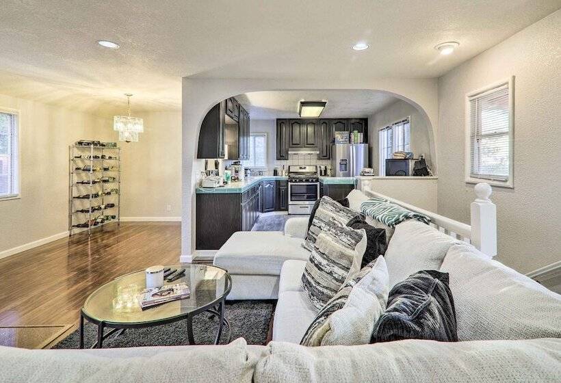 Castro Valley Home W/ Bay Area Views!