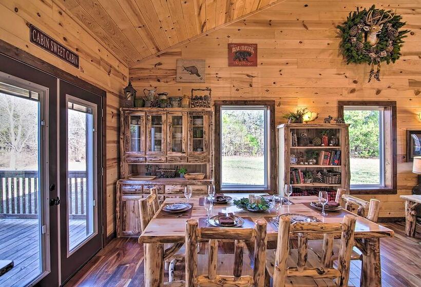 Centerville Cabin Rental: 68 Mi To Nashville!