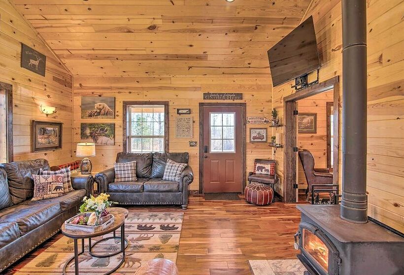 Centerville Cabin Rental: 68 Mi To Nashville!