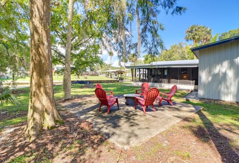 Charming Canalfront Retreat W/ Double Boat Slip!