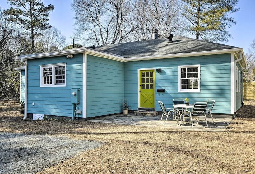 Charming Carrboro Home   Walk To Downtown!
