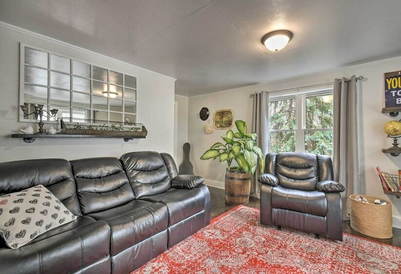 Charming Dairy Farm Home In Indiana Amish Country