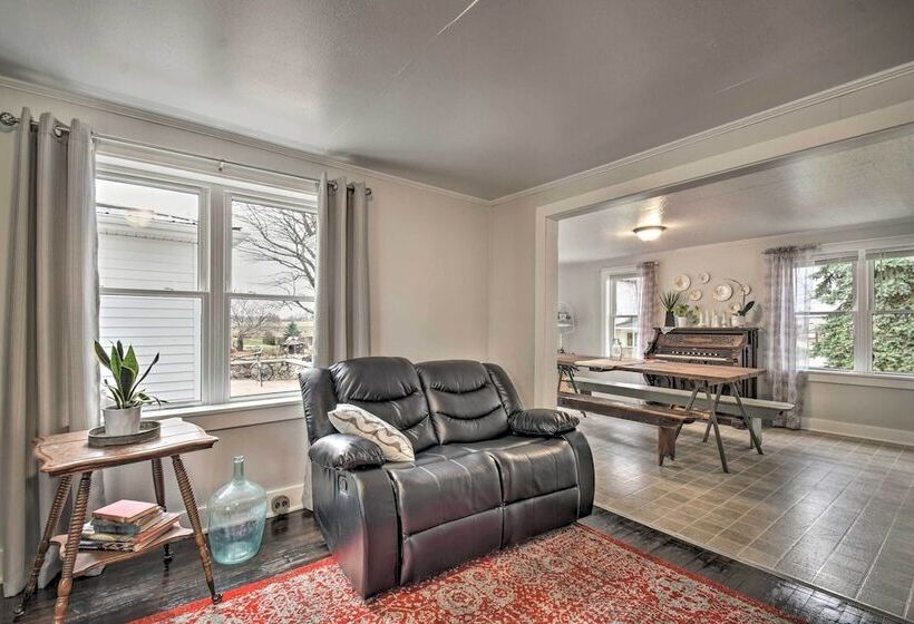 Charming Dairy Farm Home In Indiana Amish Country