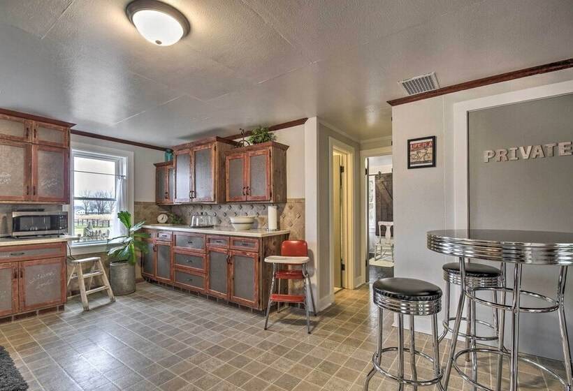 Charming Dairy Farm Home In Indiana Amish Country