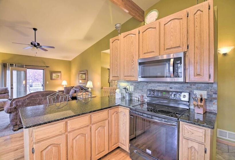 Charming Home W/ Yard ~ 12 Mi To Fort Collins