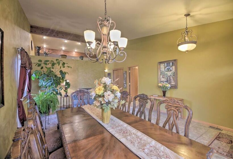 Charming Home W/ Yard ~ 12 Mi To Fort Collins