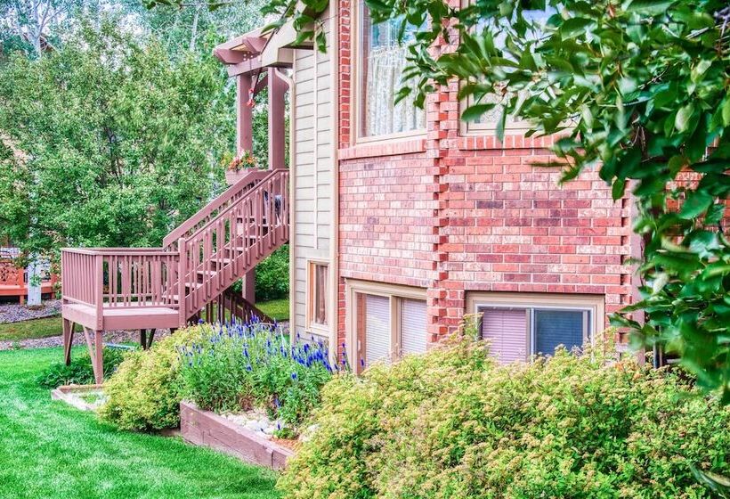 Charming Home W/ Yard ~ 12 Mi To Fort Collins