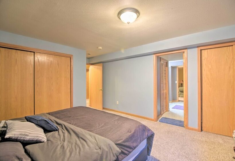 Charming Home W/ Yard ~ 12 Mi To Fort Collins