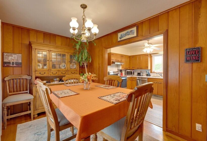 Game Room & Patio: Charming Jackson Retreat!