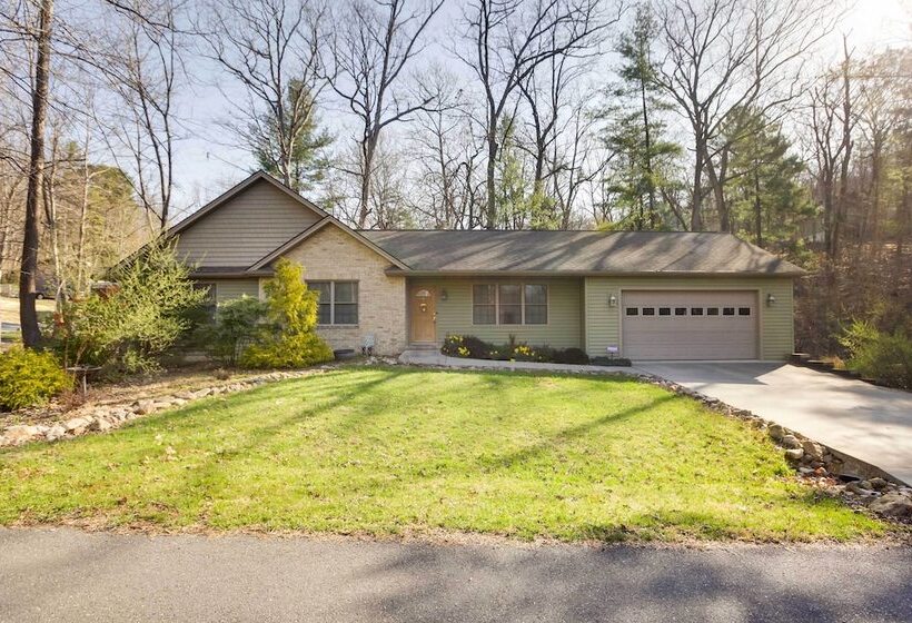 Charming Massanutten Resort Home W/ Grill!