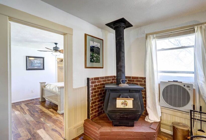 Charming Montrose Family Home: Block To Downtown!