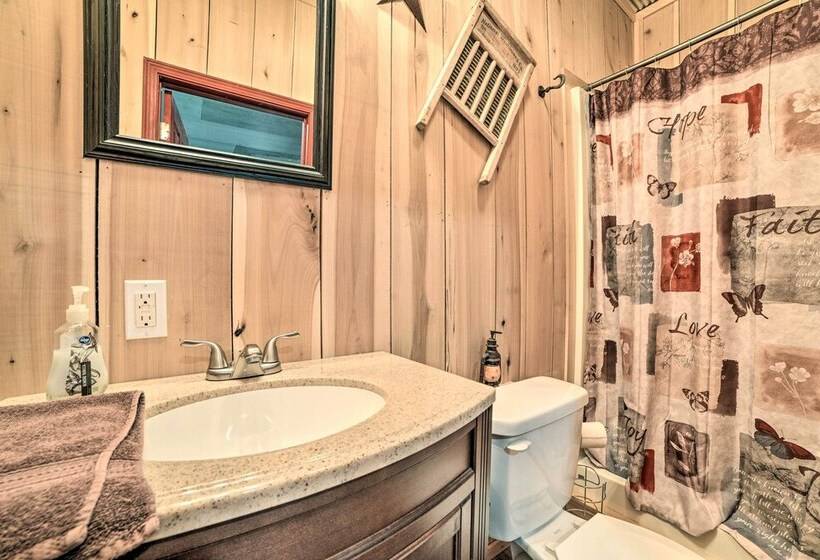 Charming New Concord Cabin On 50 Acre Farm!