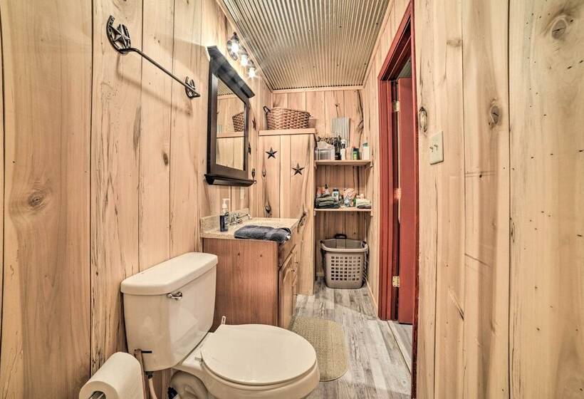 Charming New Concord Cabin On 50 Acre Farm!