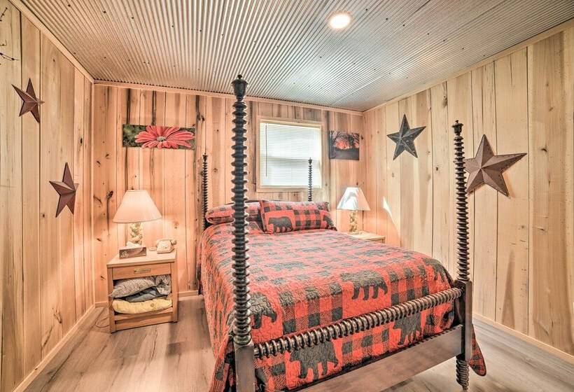 Charming New Concord Cabin On 50 Acre Farm!