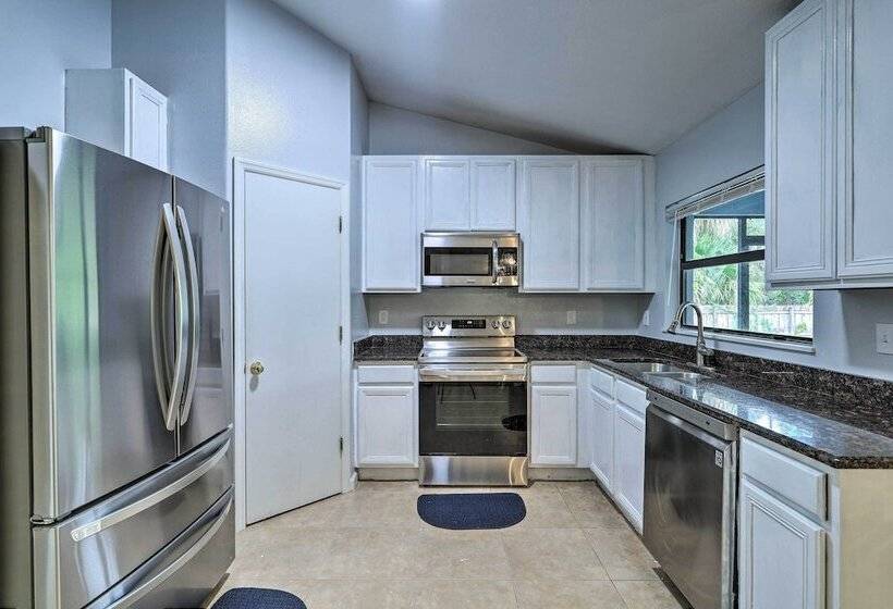 Charming Palm Bay Retreat W/ Spacious Yard!