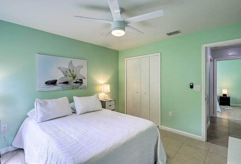 Charming Palm Bay Retreat W/ Spacious Yard!