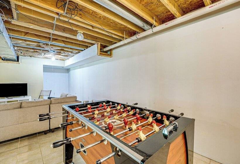 Charming Pentwater Home W/ Fire Pit & Yard!