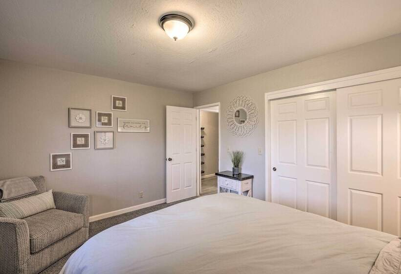 Forest View Deck + Fire Pits: Pine Grove Retreat!