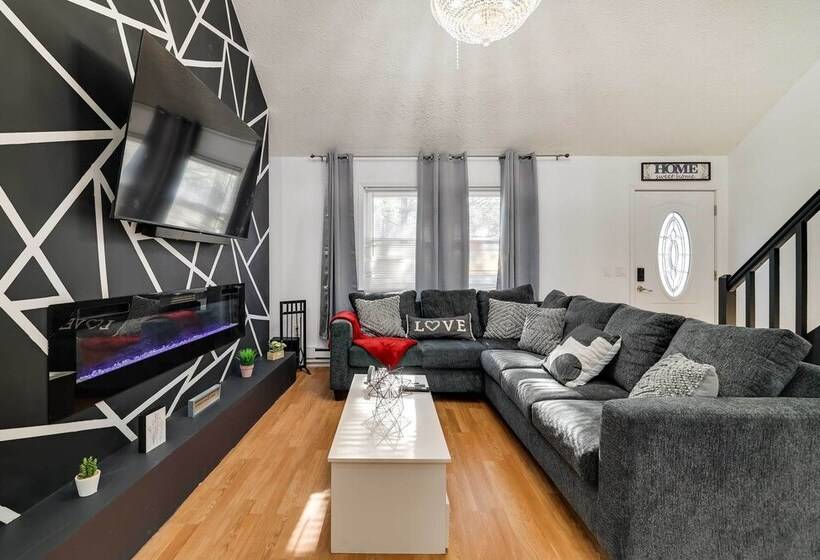 Community Perks & Deck: Charming Poconos Home!