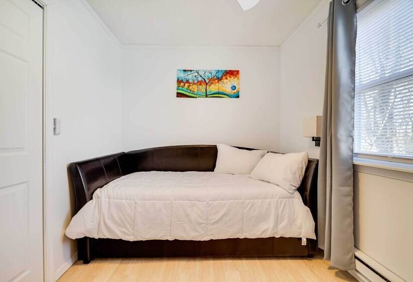 Community Perks & Deck: Charming Poconos Home!