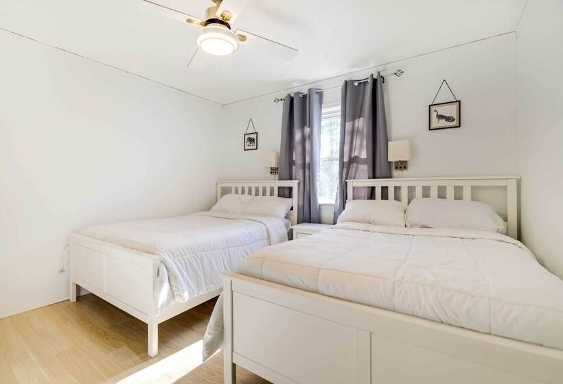 Community Perks & Deck: Charming Poconos Home!