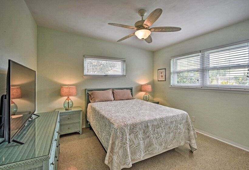 Charming Port Orange Home   Walk To Beach!