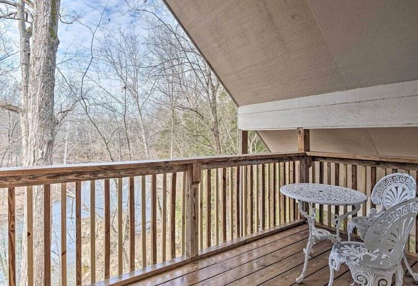 Riverside Cabin W/ 3 Decks In North Vernon!