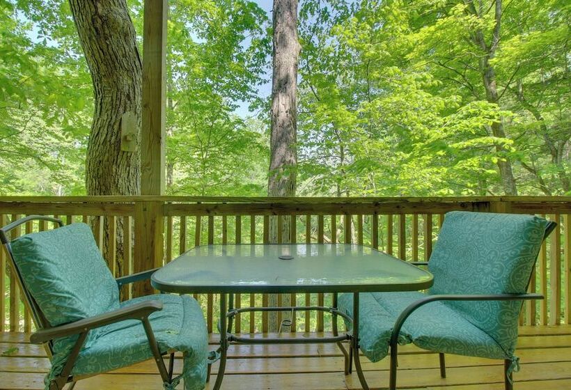 Riverside Cabin W/ 3 Decks In North Vernon!