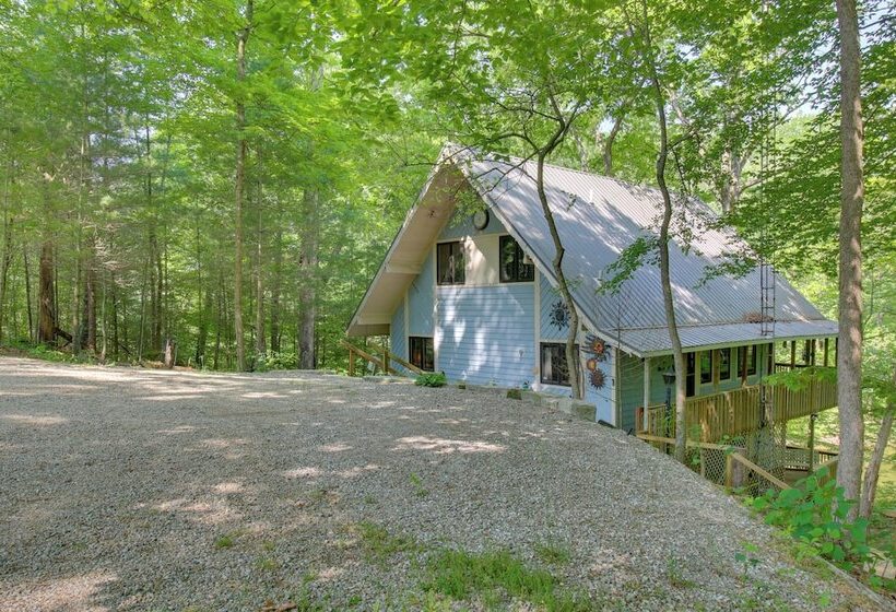 Riverside Cabin W/ 3 Decks In North Vernon!