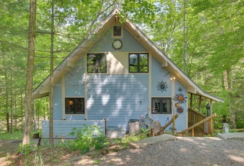 Riverside Cabin W/ 3 Decks In North Vernon!