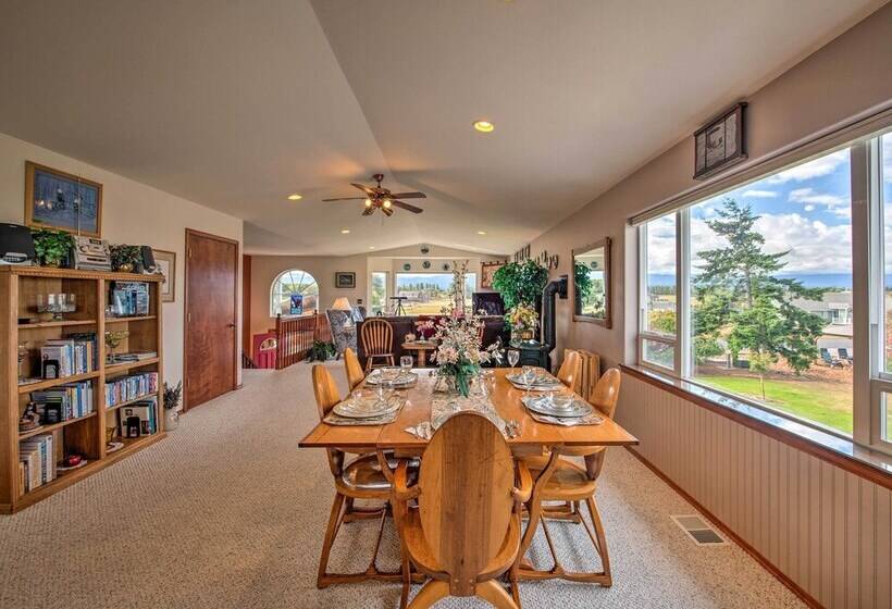 Charming Sequim House W/ Olympic Peninsula Views!