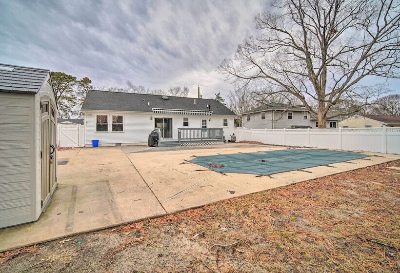 Charming Somers Point House W/ Private Pool!