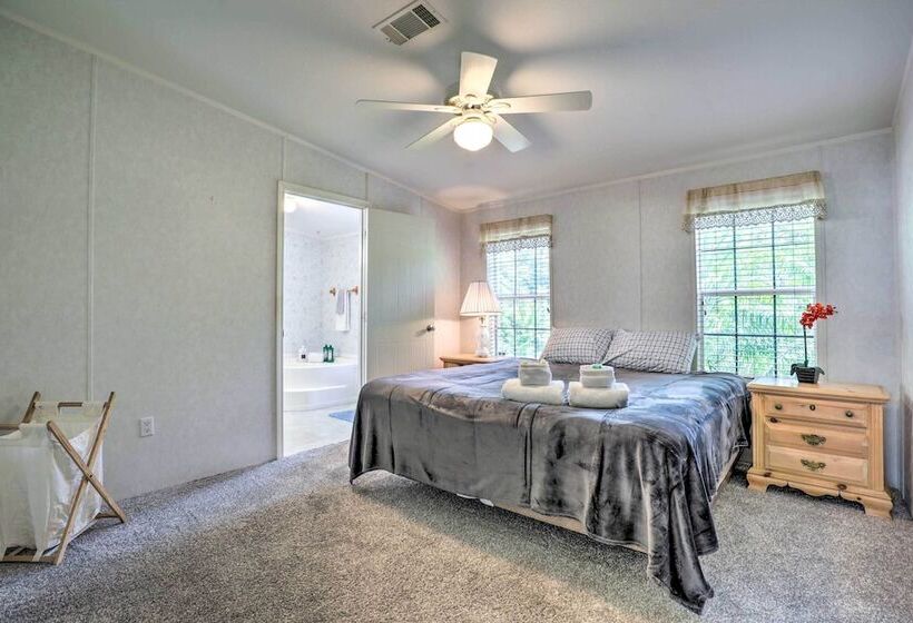 Cheery St Augustine Retreat   5 Mi To Dtwn!