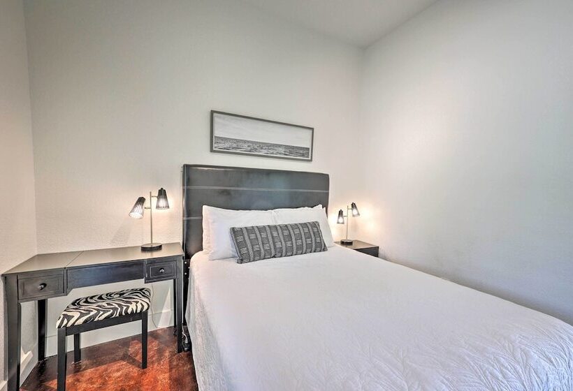 Waterfront Home ~ 4 Mi To Oaklawn Racing Casino!