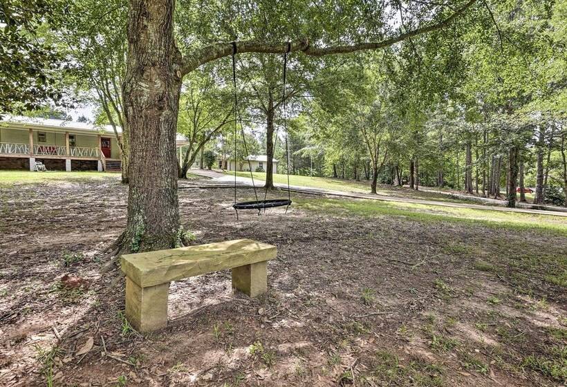 Hike On Site: Classic Cabin Nature Retreat