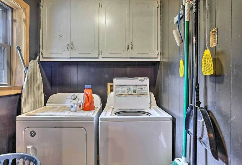 Hike On Site: Classic Cabin Nature Retreat