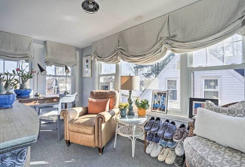 Classic Teaneck Colonial Home With A Modern Touch