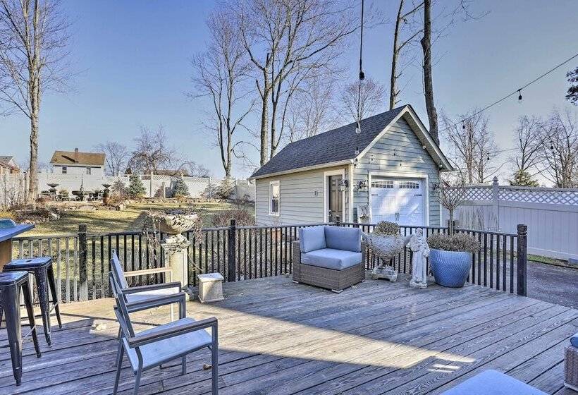 Classic Teaneck Colonial Home With A Modern Touch