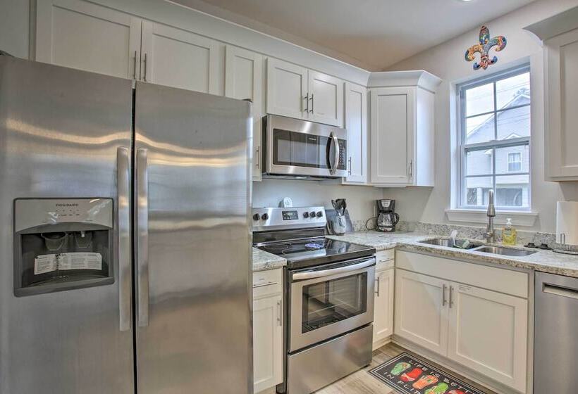 Waveland Home Near Beach: Pets Allowed!