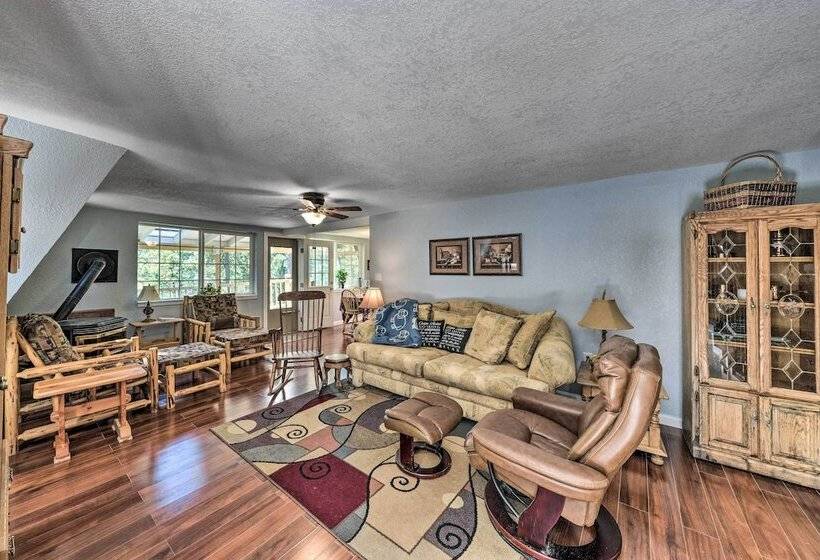 Cloudcroft Cabin W/ National Forest Views!