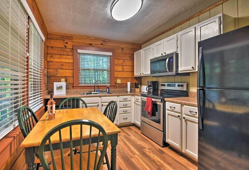 Clyde Cabin: Surrounded By Smoky Mtns