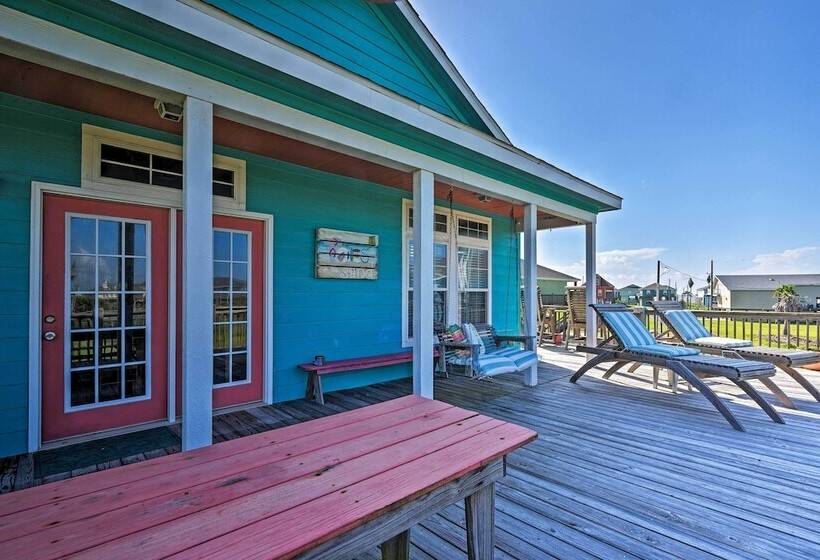 Walk To Crystal Beach: Coastal Home W/ Views!