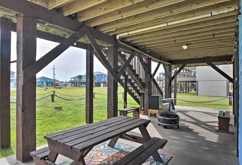 Colorful Crystal Beach Home W/ Ocean View!