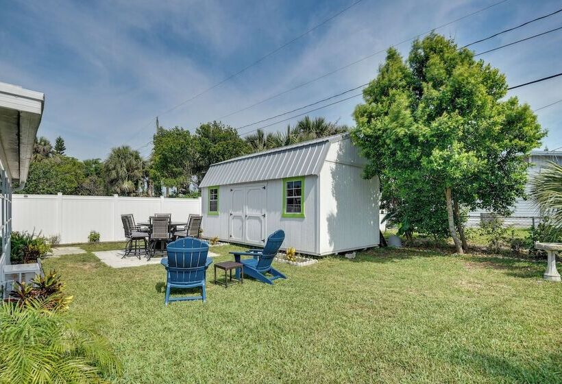 Pet Friendly Ormond Beach Home W/ Fire Pit!