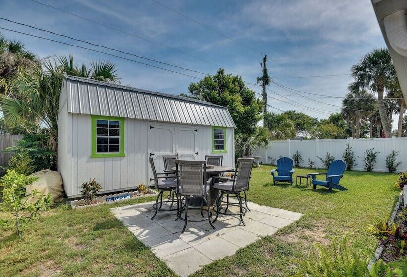 Pet Friendly Ormond Beach Home W/ Fire Pit!