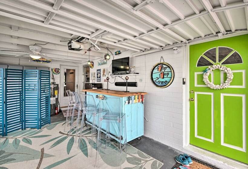 Pet Friendly Ormond Beach Home W/ Fire Pit!