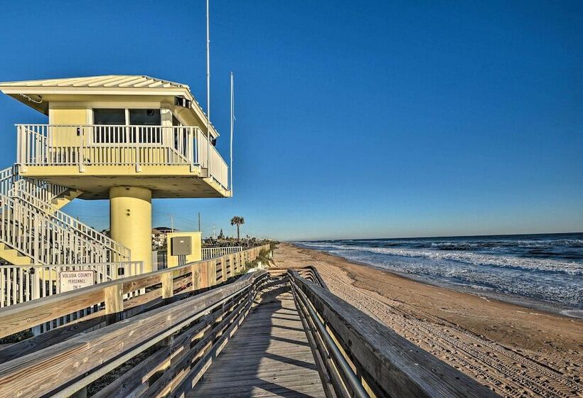 Pet Friendly Ormond Beach Home W/ Fire Pit!